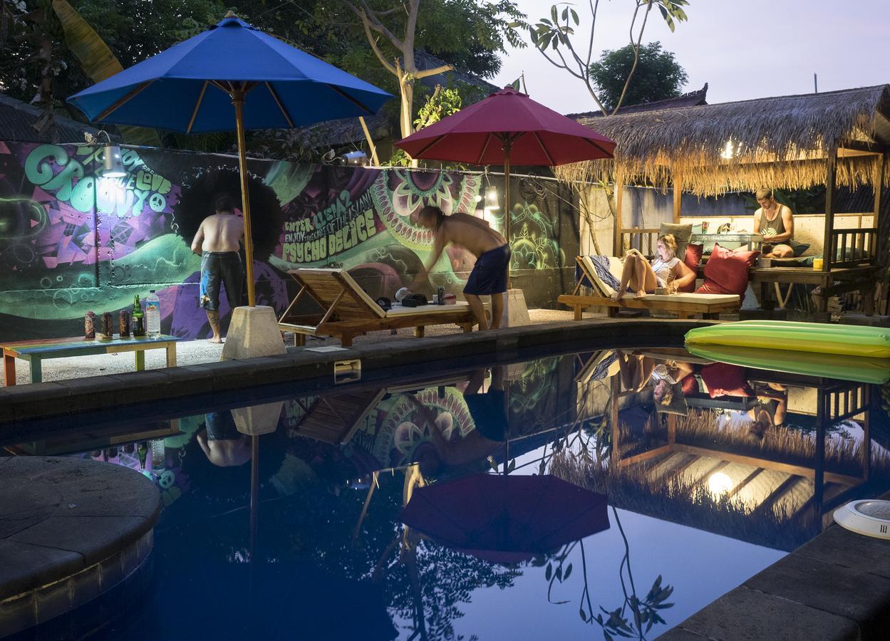 Woodstock Gili - Garden And Bungalows Hotell Gili Trawangan Exteriör bild