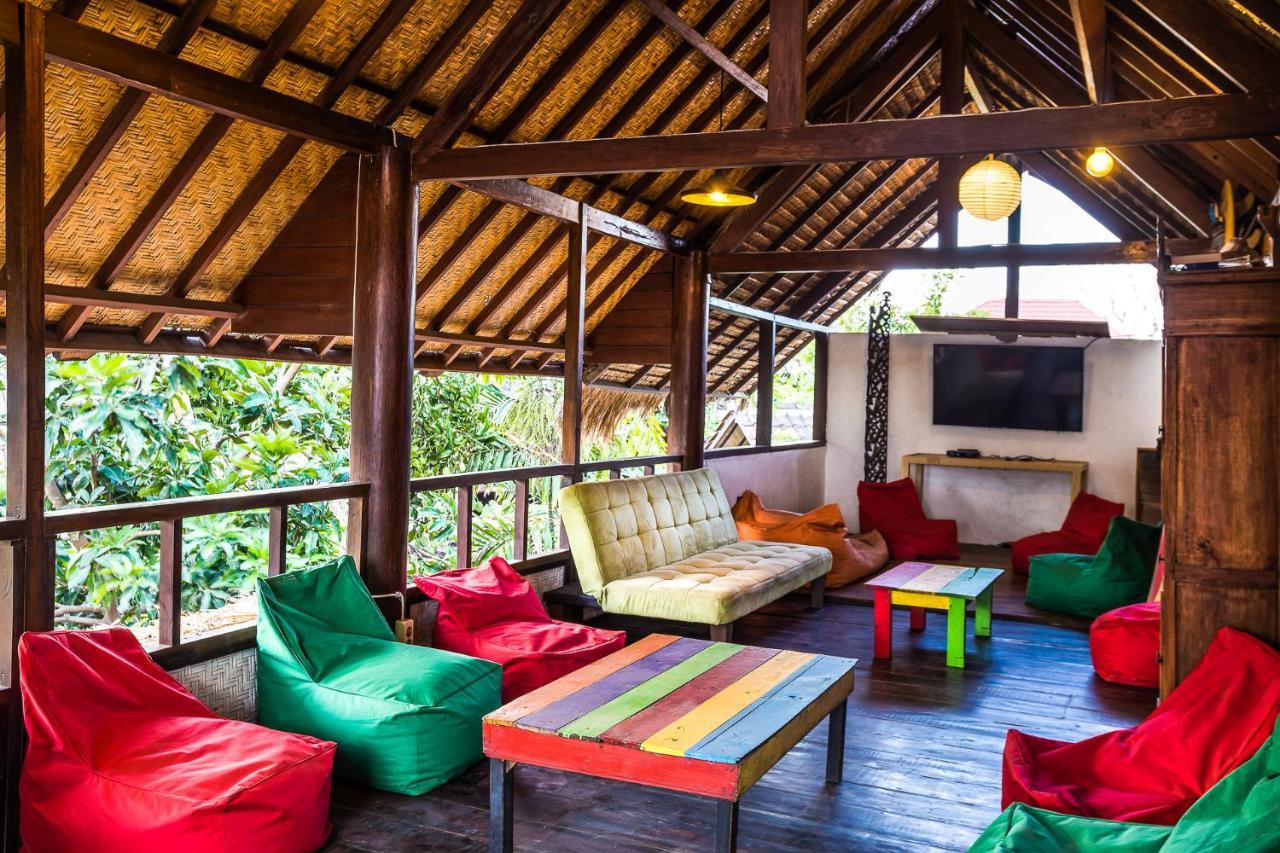 Woodstock Gili - Garden And Bungalows Hotell Gili Trawangan Exteriör bild