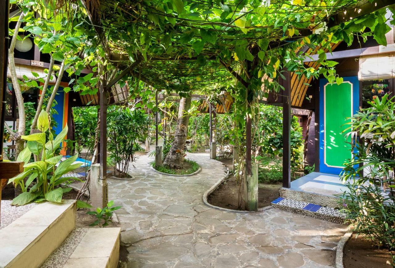 Woodstock Gili - Garden And Bungalows Hotell Gili Trawangan Exteriör bild