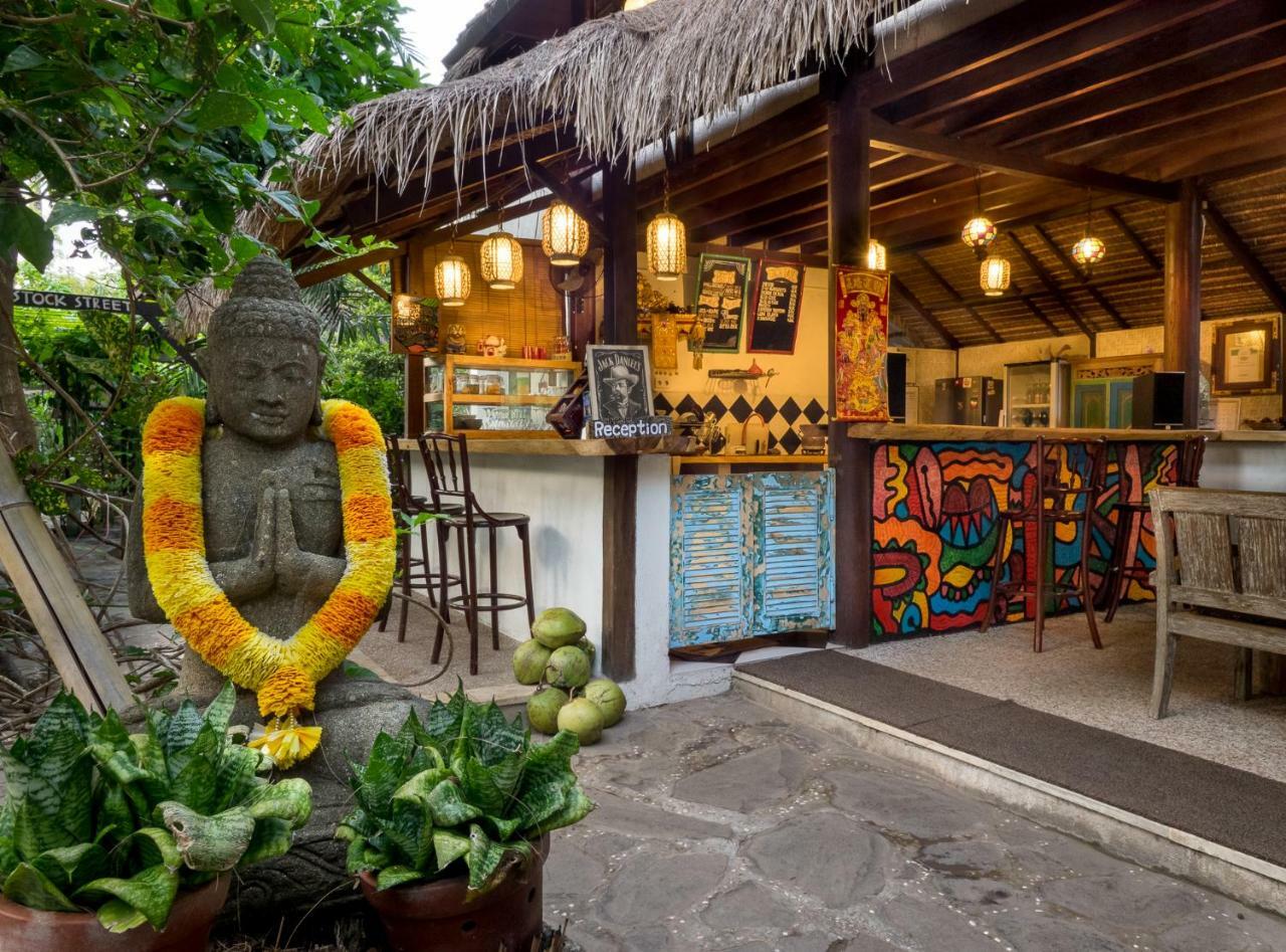 Woodstock Gili - Garden And Bungalows Hotell Gili Trawangan Exteriör bild